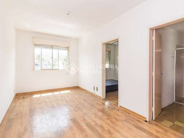 Apartamento com 1 quarto para alugar na Avenida Ipiranga, 8449, Partenon, Porto Alegre, 60 m2 por R$ 790