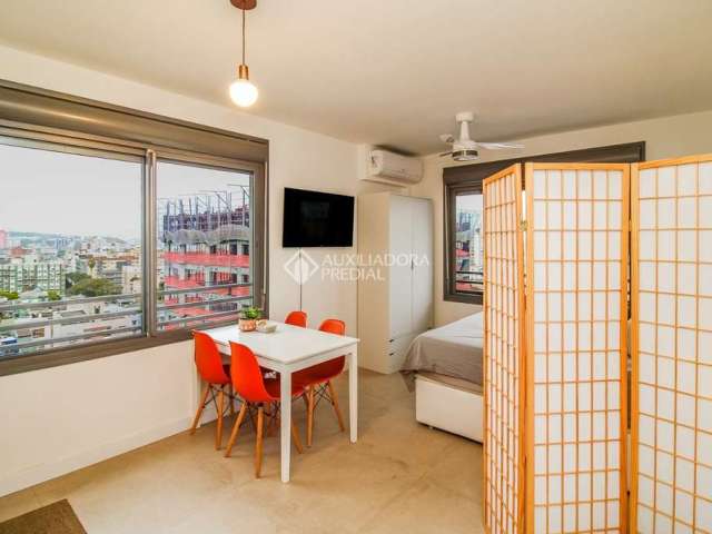 Loft com 1 quarto para alugar na Avenida João Pessoa, 731, Centro Histórico, Porto Alegre, 30 m2 por R$ 2.800