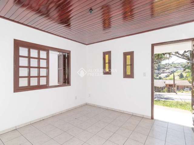 Casa com 2 quartos para alugar na Avenida Belém Velho, 2711, Vila Nova, Porto Alegre, 100 m2 por R$ 2.000