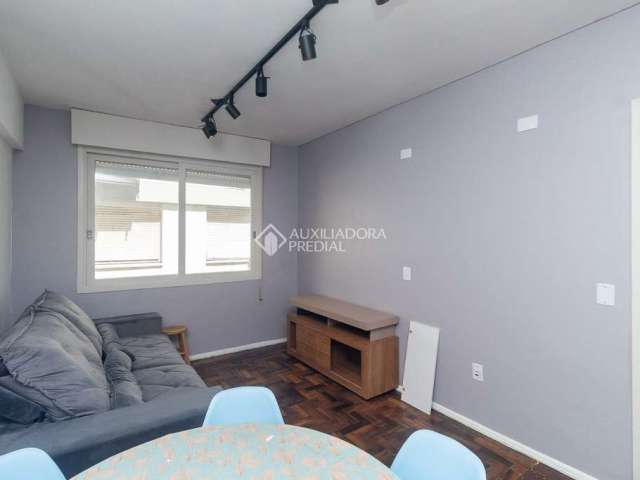 Apartamento com 1 quarto para alugar na Rua dos Andradas, 369, Centro Histórico, Porto Alegre, 47 m2 por R$ 1.720