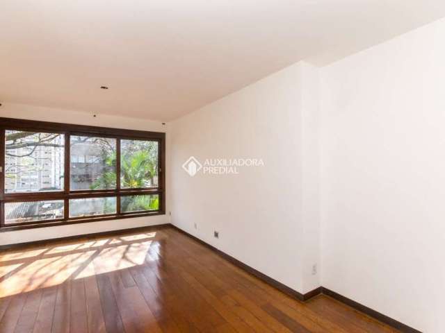 Apartamento com 3 quartos para alugar na Avenida Nova York, 211, Auxiliadora, Porto Alegre, 100 m2 por R$ 2.900