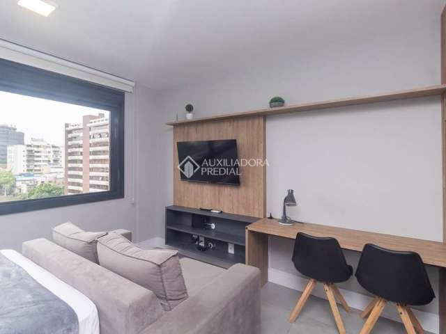 Apartamento com 1 quarto para alugar na Rua Tenente-Coronel Fabrício Pilar, 311, Mont Serrat, Porto Alegre, 26 m2 por R$ 3.000