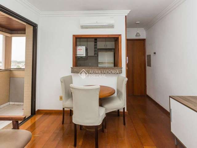 Apartamento com 1 quarto para alugar na Assis Brasil, 1086, Passo da Areia, Porto Alegre, 60 m2 por R$ 2.300