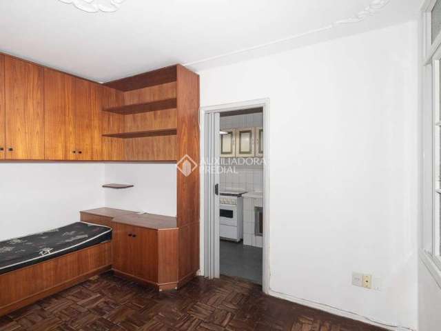 Kitnet / Stúdio para alugar na Rua José do Patrocínio, 325, Cidade Baixa, Porto Alegre, 25 m2 por R$ 690