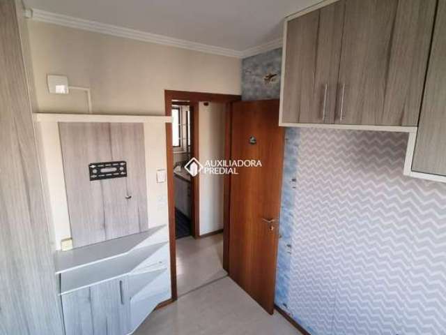 Apartamento com 3 quartos para alugar na Avenida General Raphael Zippin, 100, Sarandi, Porto Alegre, 69 m2 por R$ 1.550