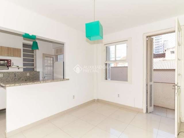 Apartamento com 1 quarto para alugar na Rua Doutor Barros Cassal, 607, Floresta, Porto Alegre, 48 m2 por R$ 2.250