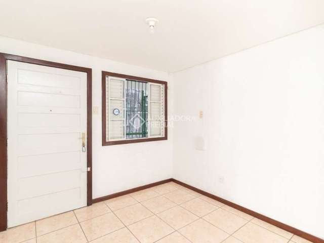 Apartamento com 2 quartos para alugar na Rua Paulo Maciel, 120, Cavalhada, Porto Alegre, 50 m2 por R$ 750