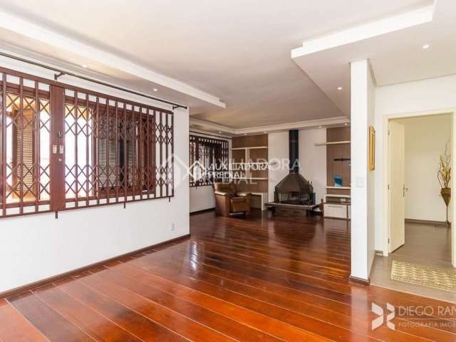 Casa em condomínio fechado com 3 quartos para alugar na Rua Doutor Lucidoro Brito, 130, Santa Tereza, Porto Alegre, 280 m2 por R$ 4.700