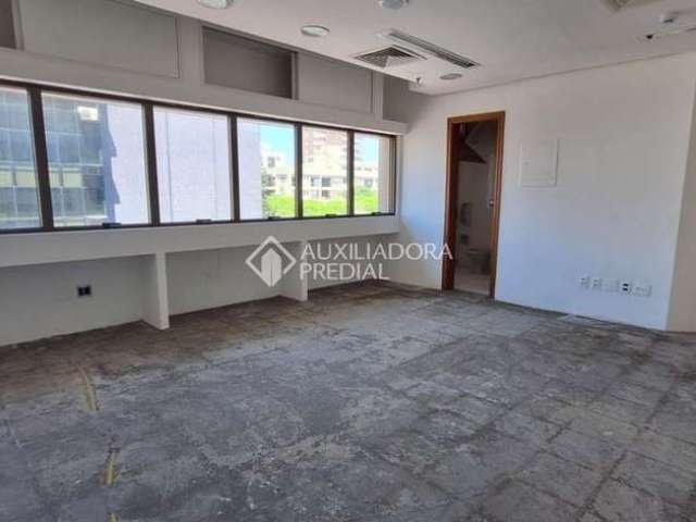 Sala comercial para alugar na Rua Padre Chagas, 185, Moinhos de Vento, Porto Alegre, 34 m2 por R$ 2.507