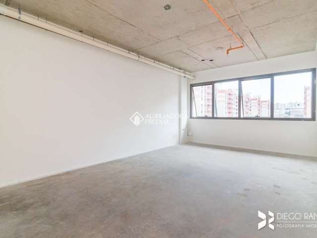 Sala comercial para alugar na ASSIS BRASIL, 2827, Passo da Areia, Porto Alegre, 38 m2 por R$ 1.250