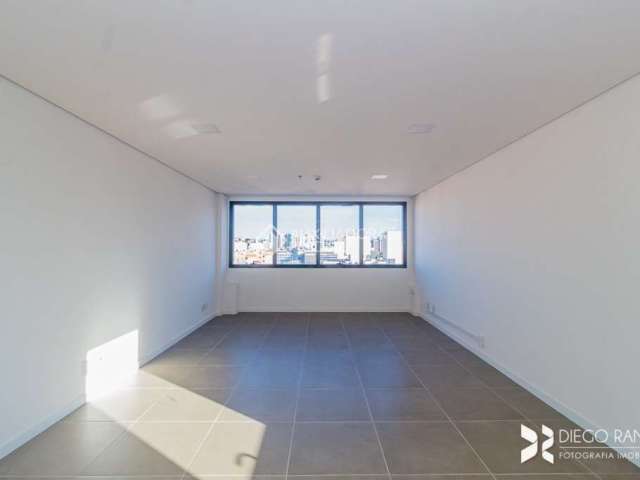 Sala comercial para alugar na Avenida Assis Brasil, 2827, Cristo Redentor, Porto Alegre, 39 m2 por R$ 2.300