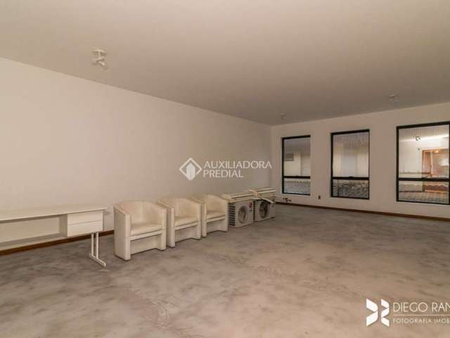 Sala comercial para alugar na Avenida Wenceslau Escobar, 1134, Cristal, Porto Alegre, 47 m2 por R$ 1.350