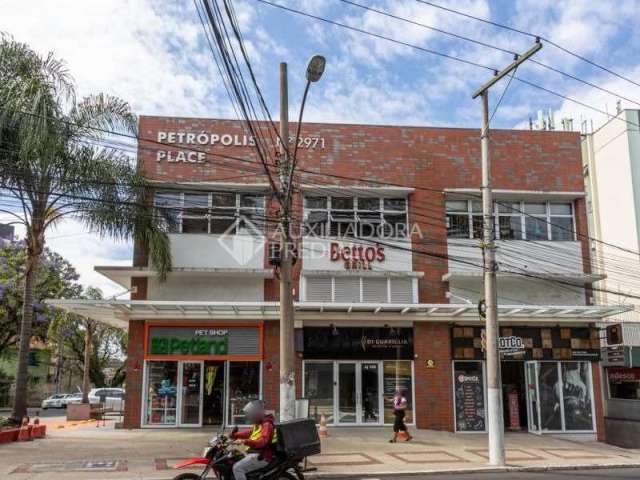 Sala comercial para alugar na Avenida Protásio Alves, 2971, Petrópolis, Porto Alegre, 156 m2 por R$ 5.900