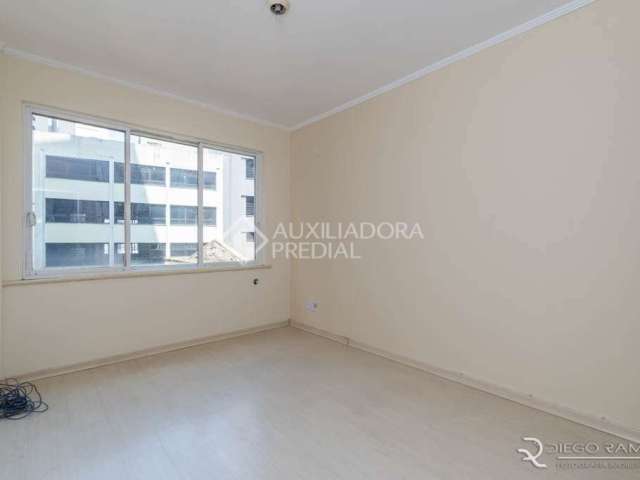 Sala comercial para alugar na Rua dos Andradas, 1251, Centro Histórico, Porto Alegre, 40 m2 por R$ 700