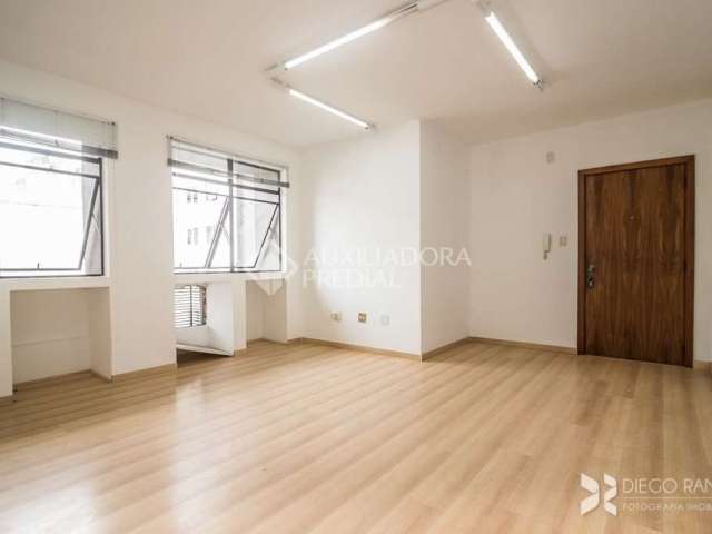 Sala comercial para alugar na Rua Garibaldi, 659, Floresta, Porto Alegre, 34 m2 por R$ 680