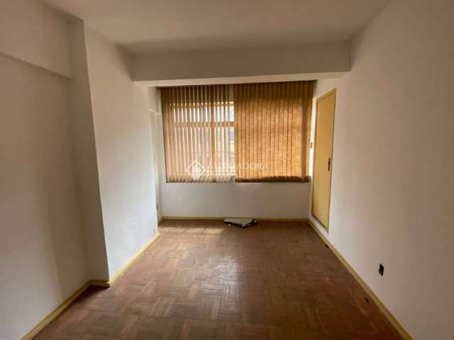 Sala comercial para alugar na Rua dos Andradas, 1560, Centro Histórico, Porto Alegre, 40 m2 por R$ 450