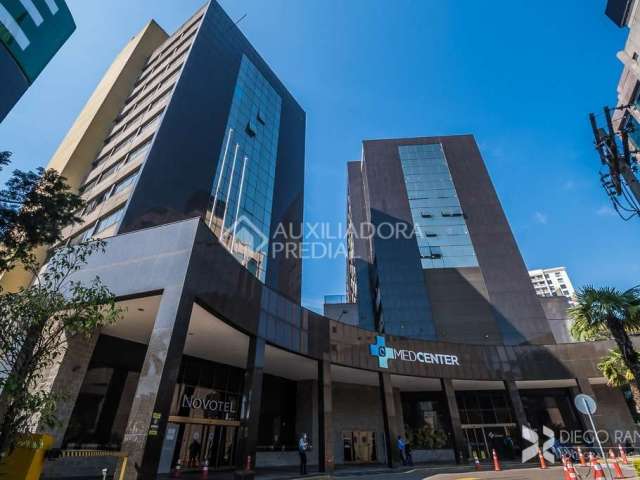 Sala comercial para alugar na SOLEDADE, 569, Três Figueiras, Porto Alegre, 54 m2 por R$ 3.432