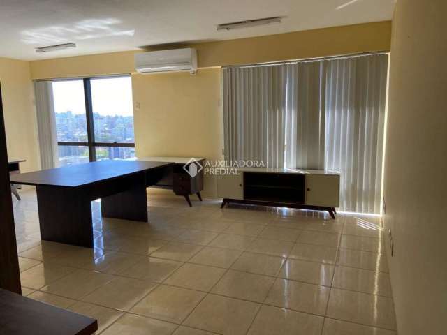 Sala comercial para alugar na Avenida Borges de Medeiros, 2105, Praia de Belas, Porto Alegre, 38 m2 por R$ 1.600