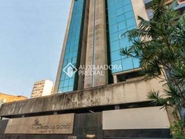 Sala comercial para alugar na Rua Riachuelo, 1038, Centro Histórico, Porto Alegre, 32 m2 por R$ 800