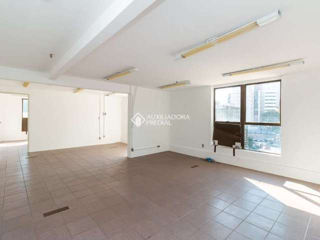 Sala comercial para alugar na Rua General Bento Martins, 24, Centro Histórico, Porto Alegre, 120 m2 por R$ 2.450