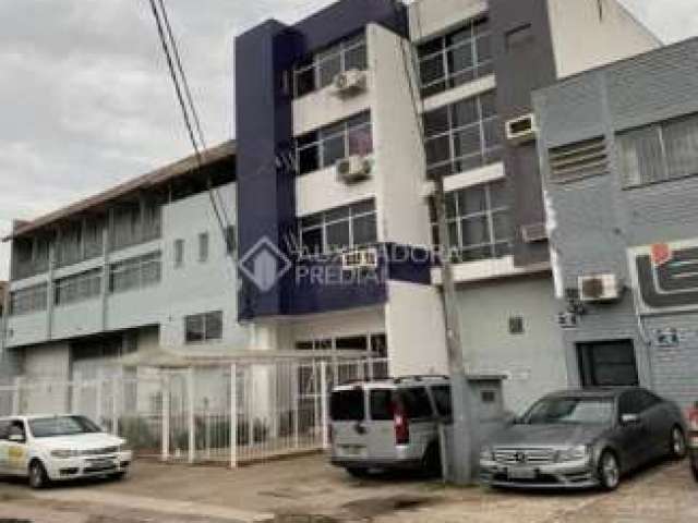 Sala comercial para alugar na Rua Padre Diogo Feijó, 204, Navegantes, Porto Alegre, 30 m2 por R$ 480