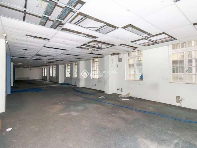 Sala comercial para alugar na Rua General Câmara, 52, Centro Histórico, Porto Alegre, 250 m2 por R$ 4.000