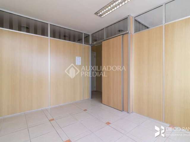 Sala comercial para alugar na Avenida Borges de Medeiros, 2105, Praia de Belas, Porto Alegre, 40 m2 por R$ 1.000