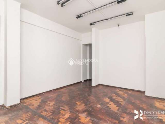 Sala comercial para alugar na Rua Vigário José Inácio, 566, Centro Histórico, Porto Alegre, 20 m2 por R$ 500