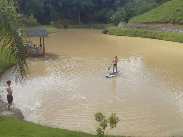 Sitio em Águas Mornas