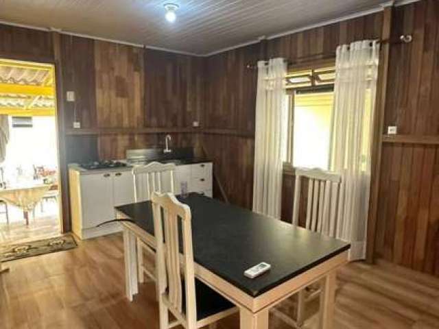 Casa com 02 dormitórios para alugar, 60m² por R$ 2.800,00/mês + Taxas - São Vicente - Itajaí/SC