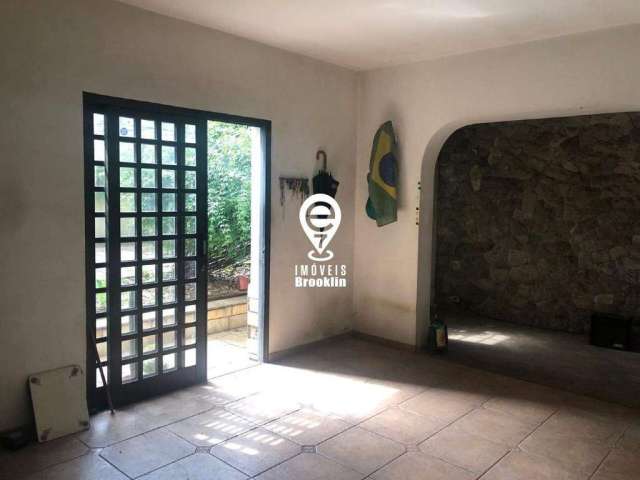 Sobrado ESQUINA, 200m² - 4 Quartos, 3 Banheiros, 1 Vaga.