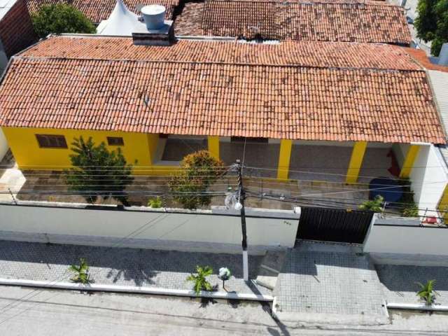 Casa para Venda em Cabedelo, Jardim Camboinha, 4 dormitórios, 1 suíte, 1 banheiro, 3 vagas