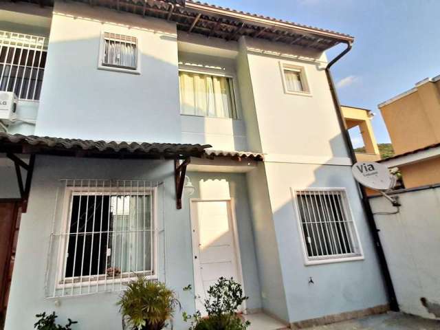 Casa com 2 dormitórios à venda, 80 m² por R$ 339.000 - Jardim Sulacap - Rio de Janeiro/RJ