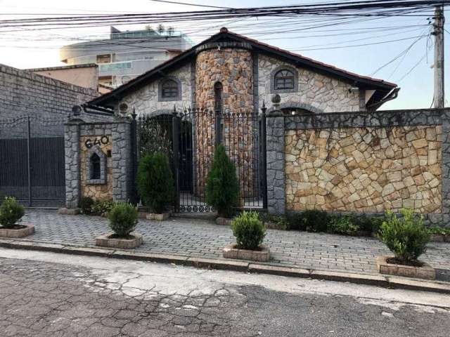 Casa com 3 dormitórios à venda, 220 m² por R$ 990.000 - Vila Valqueire - Rio de Janeiro/RJ