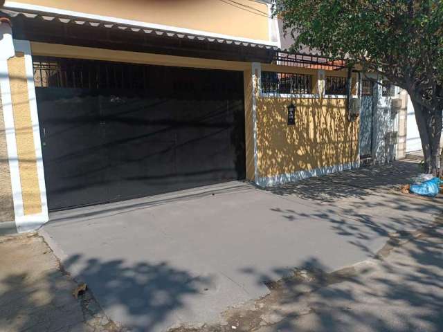 Casa com 3 quartos à venda na Rua Duque de Palmela, 240, Realengo, Rio de Janeiro, 153 m2 por R$ 295.000