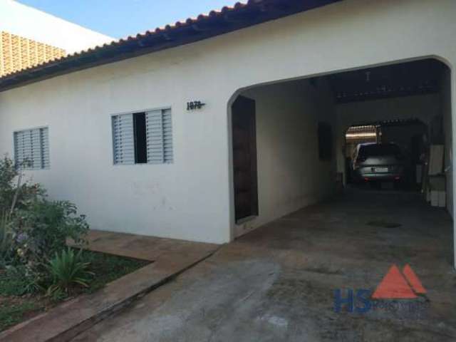 Casa Residencial com 3 quartos  à venda, 360.00 m2 por R$400000.00  -  - Londrina/PR