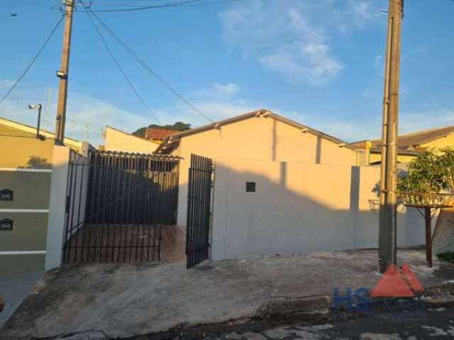 Casa com 2 quartos  à venda, 80.00 m2 por R$200000.00  - Conjunto Parigot De Souza - Londrina/PR