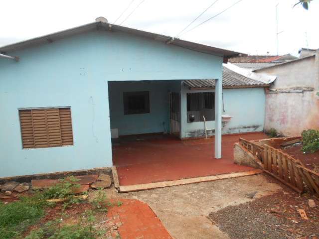 Casa com 3 quartos  à venda, 0.00 m2 por R$250000.00  - California - Londrina/PR