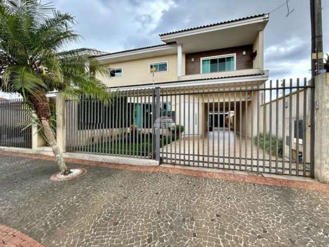 Casa com 3 quartos à venda na Rua Rodolfo Serzedelo, 1160, Uvaranas, Ponta Grossa, 220 m2 por R$ 850.000