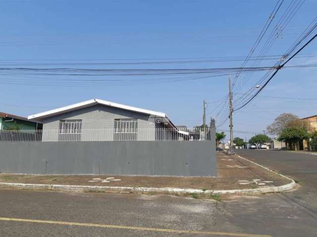 Casa com 3 quartos à venda na Rua Vereador Dorival de Arruda Moura, 237, Uvaranas, Ponta Grossa, 324 m2 por R$ 360.000