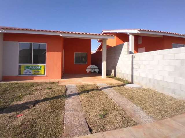 Casa em condomínio fechado com 2 quartos para alugar na Rua Expedicionário Guilherme Scheidt, Cará-cará, Ponta Grossa, 58 m2 por R$ 552