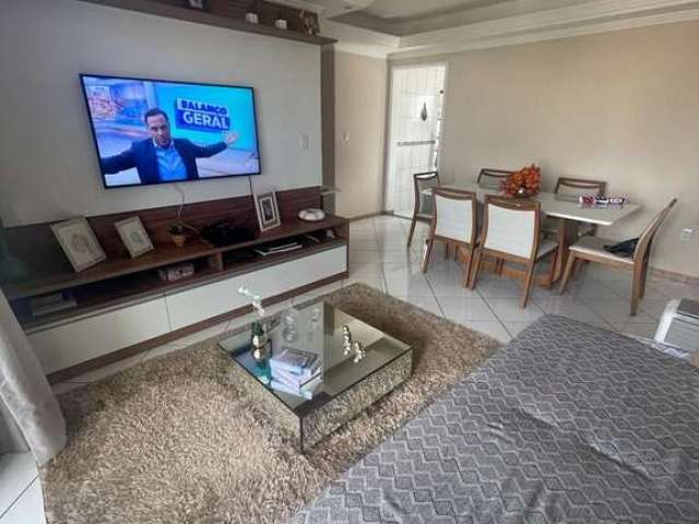 Apartamento na Rua Capri em Itapuã