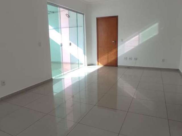 Apartamento com 3 quartos para alugar no Cabral, Contagem , 70 m2 por R$ 2.500