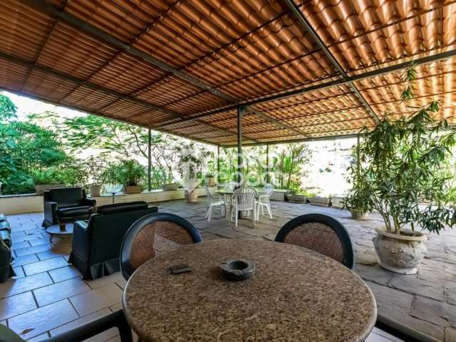 Casa com 5 quartos à venda na Rua Othon Bezerra de Melo, Jardim Botânico, Rio de Janeiro, 1386 m2 por R$ 3.850.000