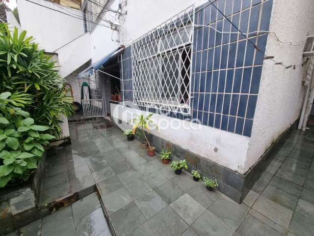 Casa em condomínio fechado com 2 quartos à venda na Rua Pompílio de Albuquerque, Encantado, Rio de Janeiro, 65 m2 por R$ 240.000