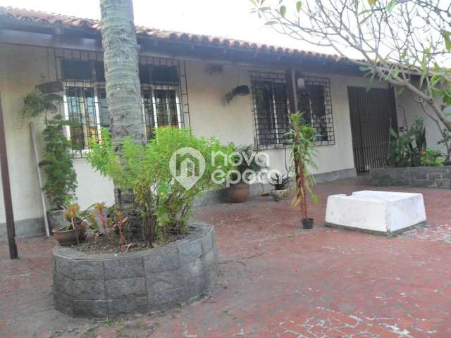 Casa em condomínio fechado com 3 quartos à venda na Rua Vital Fontoura, Bancários, Rio de Janeiro, 190 m2 por R$ 770.000