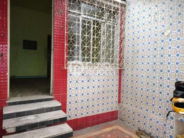 Casa com 3 quartos à venda na Rua Grão Magrico, Penha, Rio de Janeiro, 254 m2 por R$ 300.000