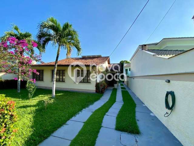 Casa em condomínio fechado com 3 quartos à venda na Rua Virola, Anil, Rio de Janeiro, 230 m2 por R$ 2.200.000