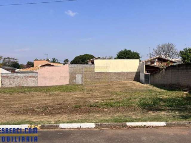 Terreno / Lote no Residencial Nova Holanda em Holambra