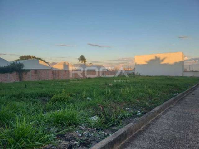 Terreno à venda no bairro Jardim Bandeirantes, São Carlos - Oportunidade única!